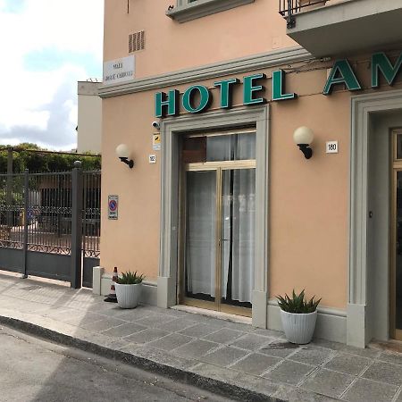 Hotel Amico Fritz 利沃诺 外观 照片
